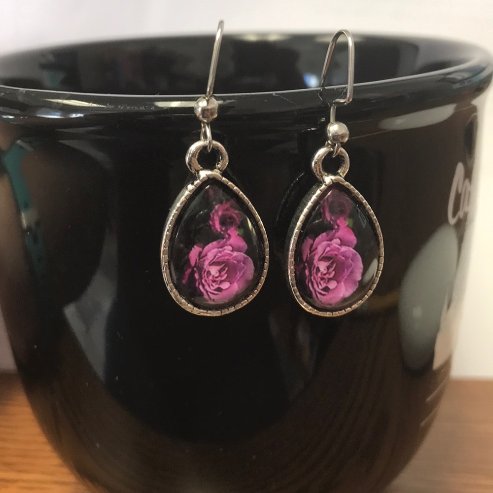 Handmade rose earrings - Picture 3 of 4
